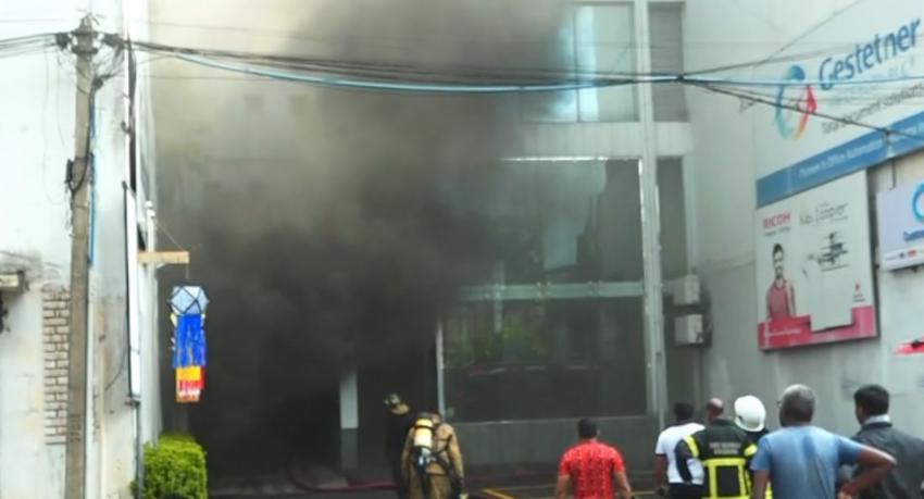 Fire Breaks Out at 02 Buildings in Vauxhall Street